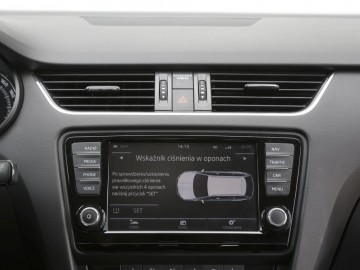Skoda Octavia Scout 2.0 TDI 4x4 DSG - Dylemat