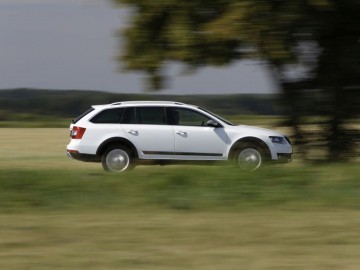 Skoda Octavia Scout 2.0 TDI 4x4 DSG - Dylemat