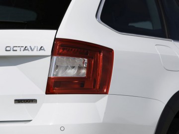 Skoda Octavia Scout 2.0 TDI 4x4 DSG - Dylemat