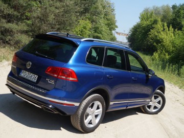 Volkswagen Touareg 3.0 TDI 4Motion Perfectline R-Style - Dominator?