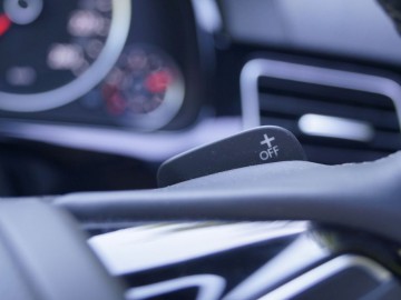 Volkswagen Touareg 3.0 TDI 4Motion Perfectline R-Style - Dominator?