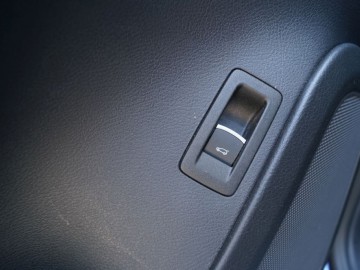 Volkswagen Touareg 3.0 TDI 4Motion Perfectline R-Style - Dominator?