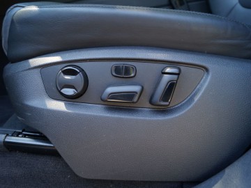 Volkswagen Touareg 3.0 TDI 4Motion Perfectline R-Style - Dominator?