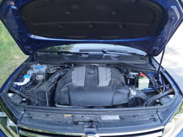Volkswagen Touareg 3.0 TDI 4Motion Perfectline R-Style - Dominator?