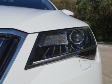 Skoda Superb 2.0 TDI Laurin&Klement - Nie tylko przestrzeń na potęgę