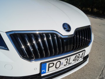 Skoda Superb 2.0 TDI Laurin&Klement - Nie tylko przestrzeń na potęgę