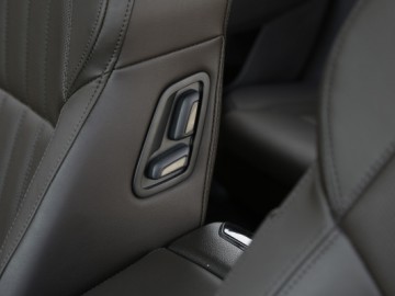 Skoda Superb 2.0 TDI Laurin&Klement - Nie tylko przestrzeń na potęgę
