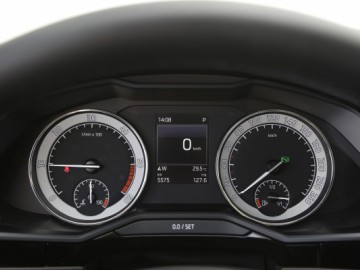 Skoda Superb 2.0 TDI Laurin&Klement - Nie tylko przestrzeń na potęgę