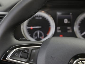 Skoda Superb 2.0 TDI Laurin&Klement - Nie tylko przestrzeń na potęgę