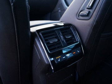 Skoda Superb 2.0 TDI Laurin&Klement - Nie tylko przestrzeń na potęgę