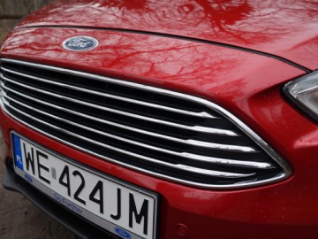 Ford Focus 1.5 EcoBoost Titanium - Dopracowany kompakt