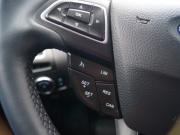 Ford Focus 1.5 EcoBoost Titanium - Dopracowany kompakt