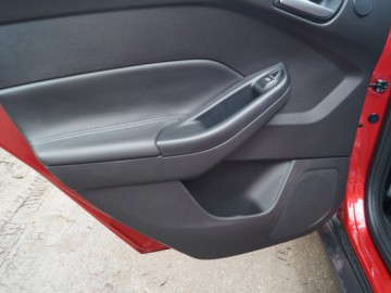 Ford Focus 1.5 EcoBoost Titanium - Dopracowany kompakt