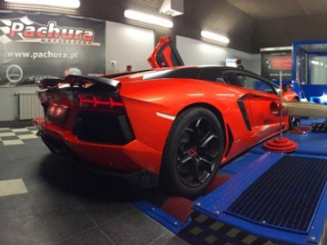 Lamborghini Aventador LP700-4 &ndash; Symfonia dźwięk&oacute;w