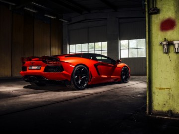Lamborghini Aventador LP700-4 &ndash; Symfonia dźwięk&oacute;w