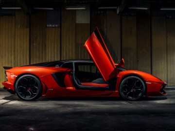 Lamborghini Aventador LP700-4 &ndash; Symfonia dźwięk&oacute;w