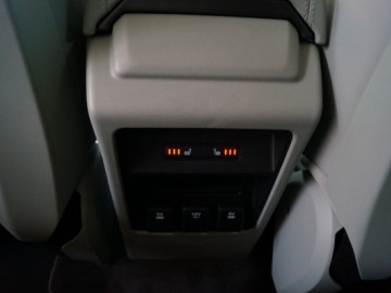 Land Rover Discovery Sport Si4 HSE Luxury - Dominator