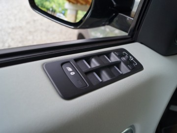 Land Rover Discovery Sport Si4 HSE Luxury - Dominator