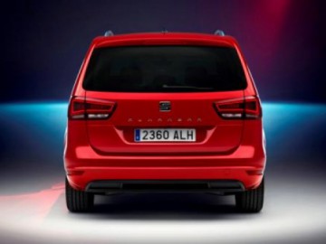 Seat Alhambra &ndash; Rodzinny salon