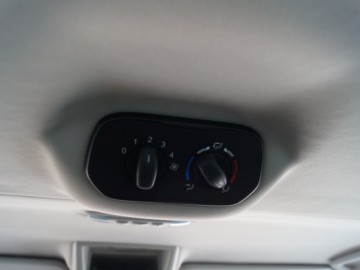 Ford Tourneo Custom 300S 8-os. 2.2 TDCi Titanium - Największy...