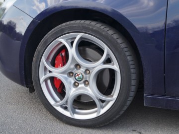 Alfa Romeo Giulietta 2.0 JTDM 16v 175 KM Exclusive - Stylowo i oszczędnie