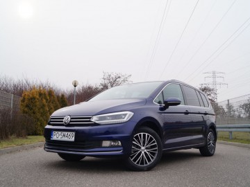 Volkswagen Touran 1.4 TSI DSG Highline - Trzecia generacja dla każdego