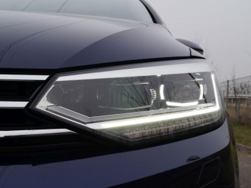 Volkswagen Touran 1.4 TSI DSG Highline - Trzecia generacja dla każdego