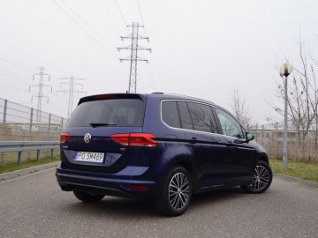 Volkswagen Touran 1.4 TSI DSG Highline - Trzecia generacja dla każdego