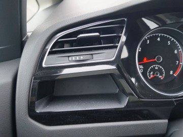 Volkswagen Touran 1.4 TSI DSG Highline - Trzecia generacja dla każdego