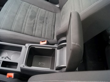 Volkswagen Touran 1.4 TSI DSG Highline - Trzecia generacja dla każdego