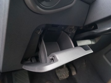 Volkswagen Touran 1.4 TSI DSG Highline - Trzecia generacja dla każdego