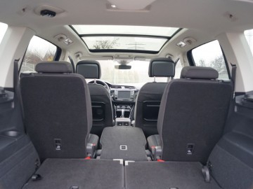 Volkswagen Touran 1.4 TSI DSG Highline - Trzecia generacja dla każdego