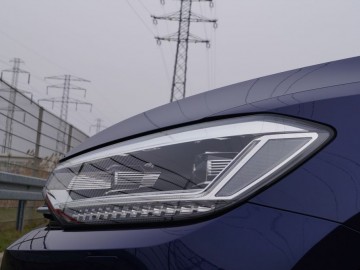 Volkswagen Touran 1.4 TSI DSG Highline - Trzecia generacja dla każdego