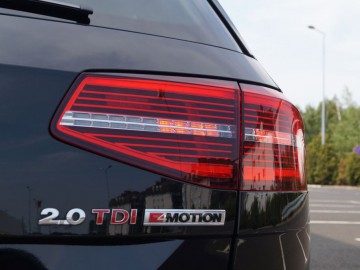Volkswagen Passat 2.0 TDI R-Line Variant Highline - Wszechstronny dominator