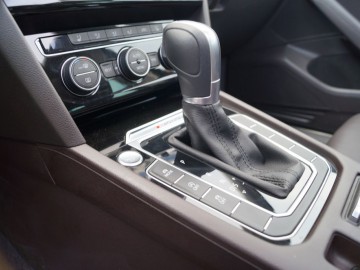 Volkswagen Passat 2.0 TDI R-Line Variant Highline - Wszechstronny dominator
