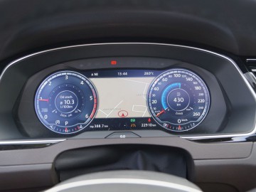 Volkswagen Passat 2.0 TDI R-Line Variant Highline - Wszechstronny dominator