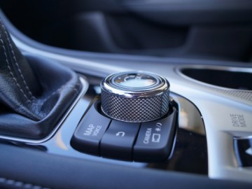 Infiniti Q50 S Hybrid AWD - Nie tylko technologia...