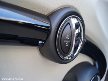 Mini Cooper 1.5 - Maluch z seksapilem