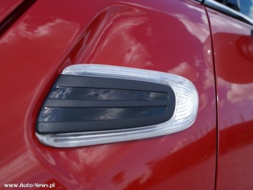 Mini Cooper 1.5 - Maluch z seksapilem