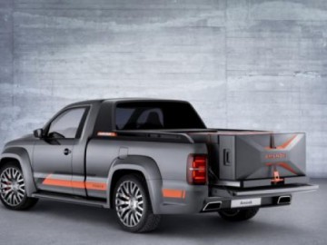 VW Amarok Power-DJ - Głośniki, miksery i 5000 Wat