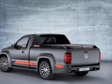 VW Amarok Power-DJ - Głośniki, miksery i 5000 Wat