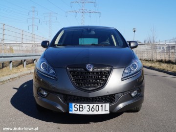 Lancia Delta 1.9 TwinTurbo MultiJet &ndash; W stylu MOMO