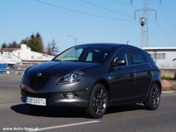 Lancia Delta 1.9 TwinTurbo MultiJet &ndash; W stylu MOMO