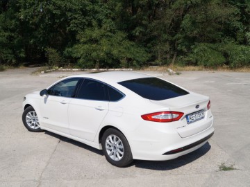 Ford Mondeo Hybrid - Hybrydowe szaleństwo