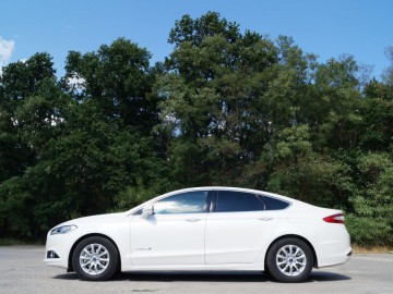 Ford Mondeo Hybrid - Hybrydowe szaleństwo