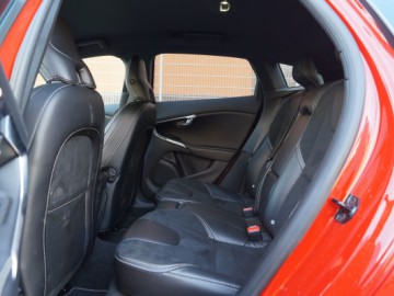 Volvo V40 T5 - Wyzwala emocje