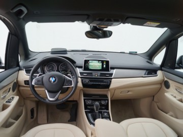 BMW 2 Activ Tourer 218d Luxury Line - Małe zaskoczenie