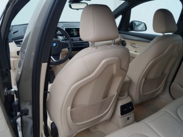 BMW 2 Activ Tourer 218d Luxury Line - Małe zaskoczenie