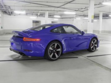 Porsche 911 GTS Club Coupe &ndash; Klub 60