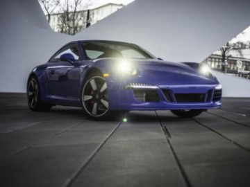 Porsche 911 GTS Club Coupe &ndash; Klub 60